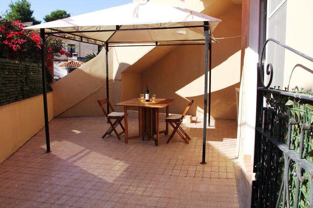 Casa Vacanze Cau - Viale Europa ألغيرو المظهر الخارجي الصورة