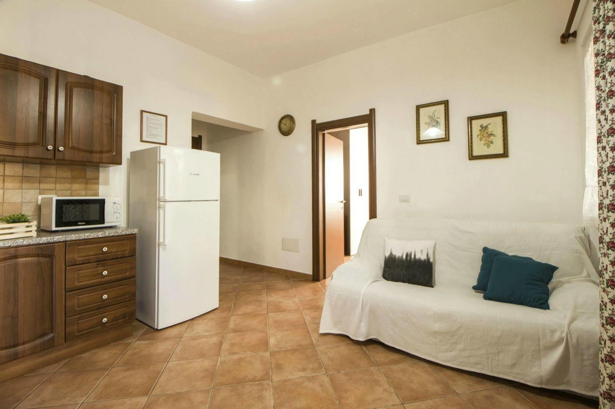 Casa Vacanze Cau - Viale Europa ألغيرو المظهر الخارجي الصورة
