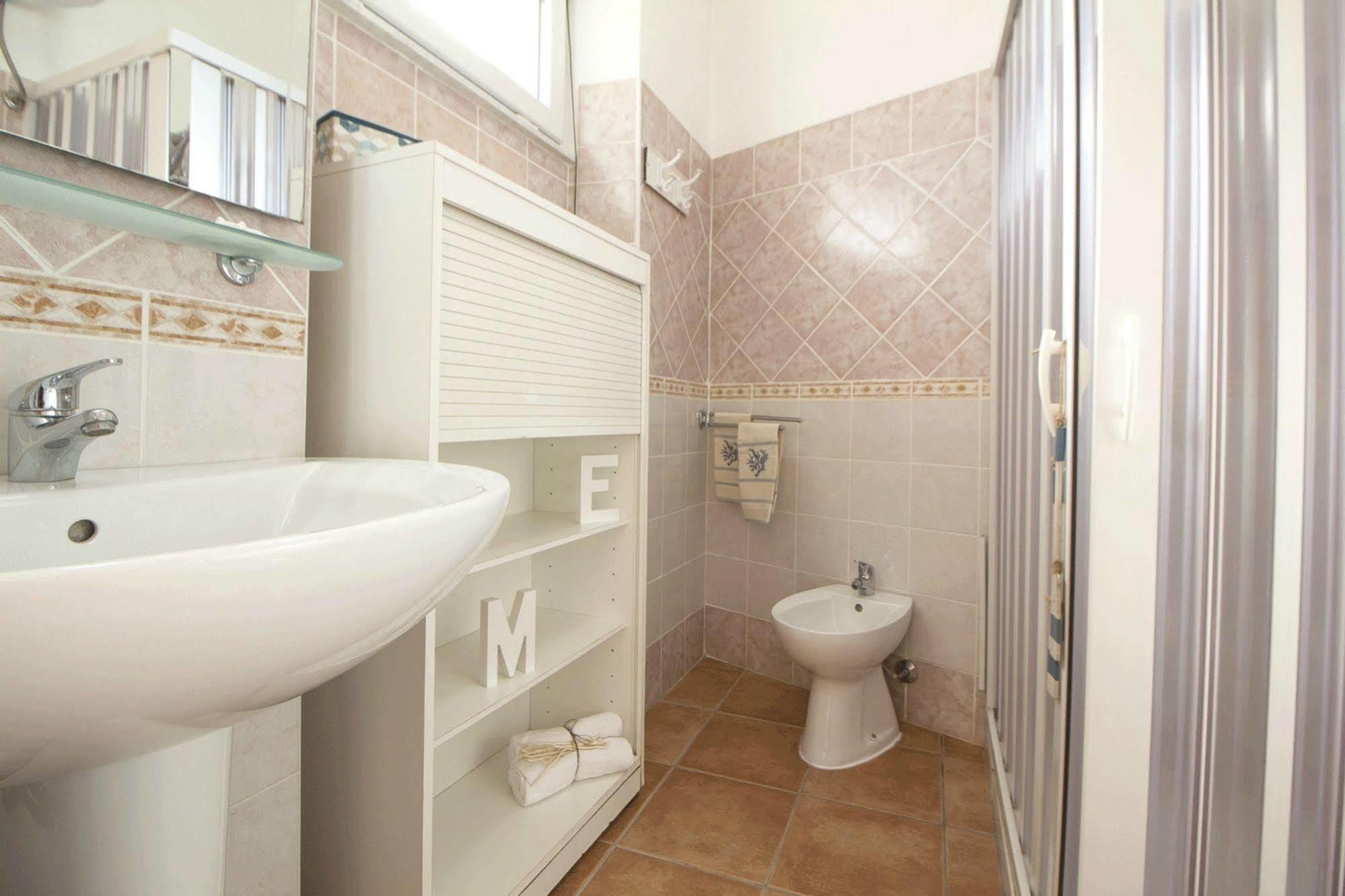 Casa Vacanze Cau - Viale Europa ألغيرو المظهر الخارجي الصورة