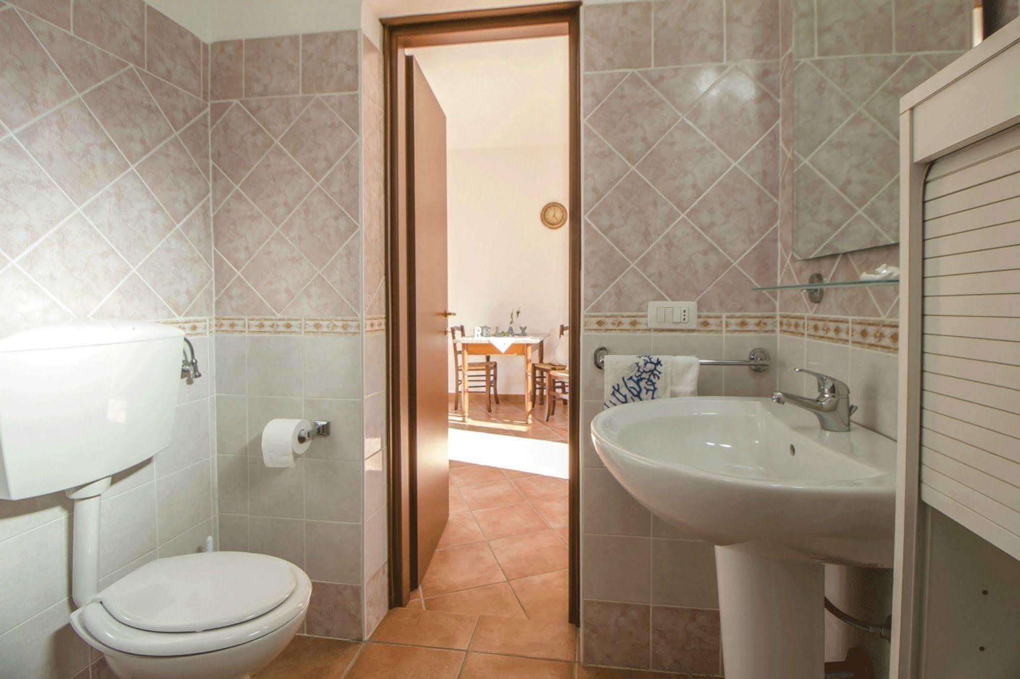 Casa Vacanze Cau - Viale Europa ألغيرو المظهر الخارجي الصورة