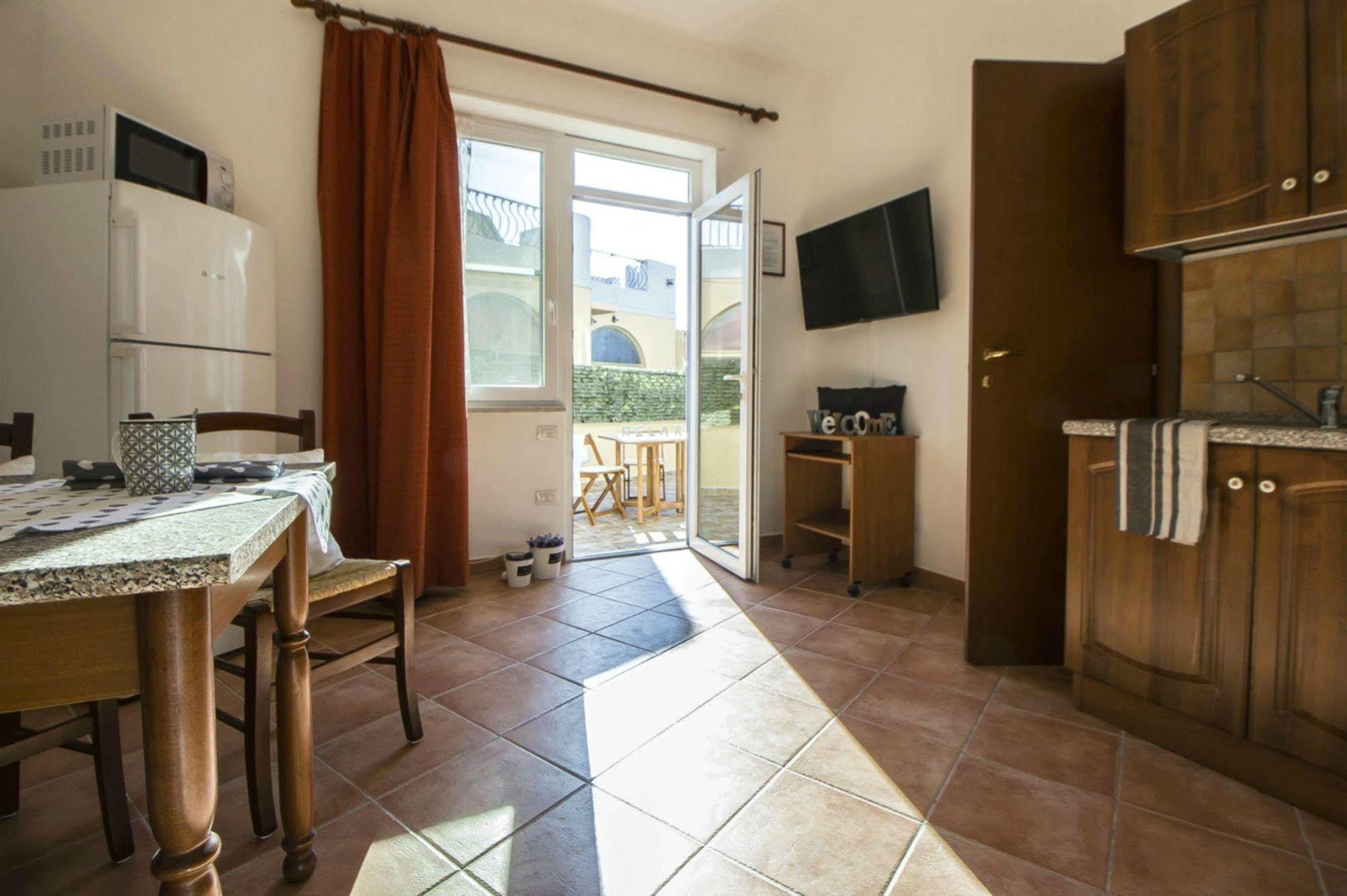 Casa Vacanze Cau - Viale Europa ألغيرو المظهر الخارجي الصورة